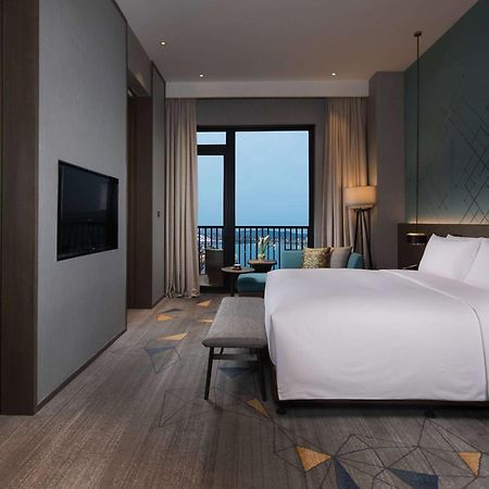 Doubletree By Hilton Qingdao Oriental Movie Metropolis Hotell Exteriör bild